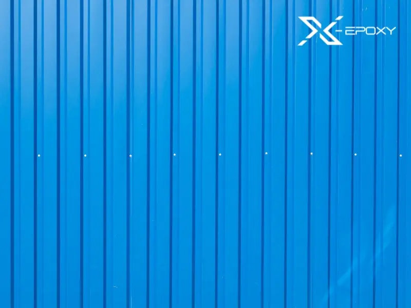 Bề mặt sơn nhẵn mịn, không bám bụi bẩn, dễ lau chùi và bảo trì