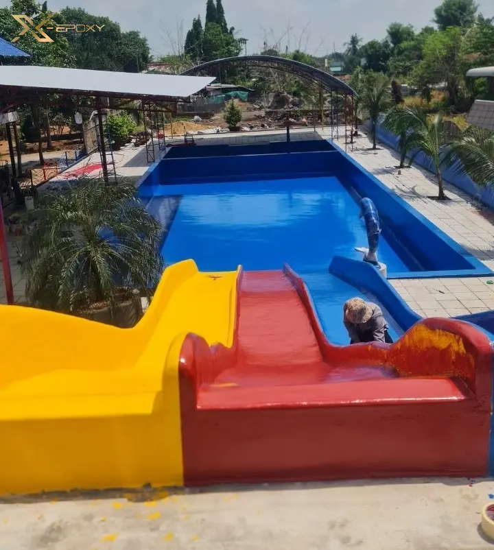 Lớp sơn chống thấm mịn đẹp, đúng màu theo yêu cầu của khách hàng