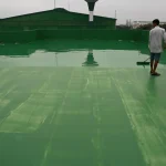 Đội ngũ X-Epoxy đang tiến hành sơn PU chống thấm trên mái nhà máy sản xuất bánh kẹo Kinh Đô