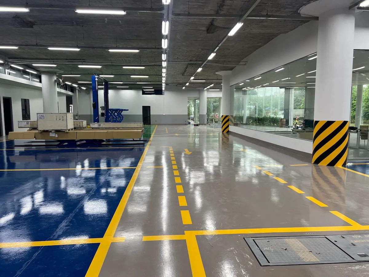 Ưu điểm & quy trình thi công sơn ram dốc tầng hầm chuẩn | Thi công sơn tầng hầm 22 Thi công sơn Epoxy tầng hầm bãi xe chung cư