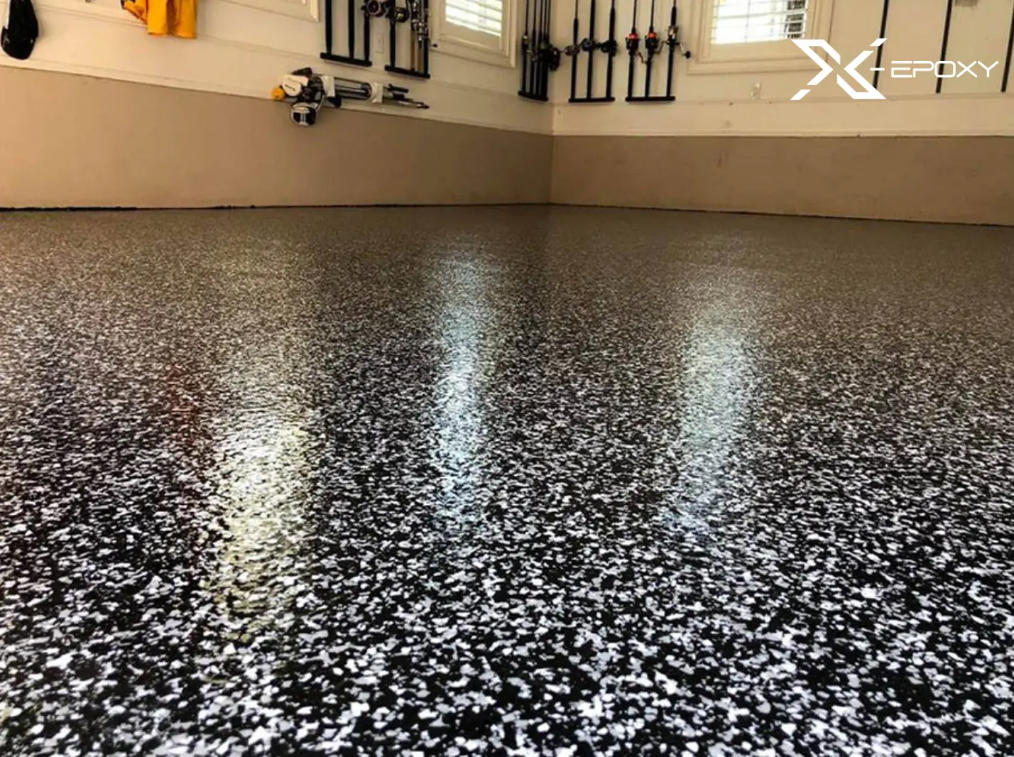 Sàn Epoxy giả đá hạn chế trơn trượt, rất lý tưởng với gia đình và những công trình công cộng