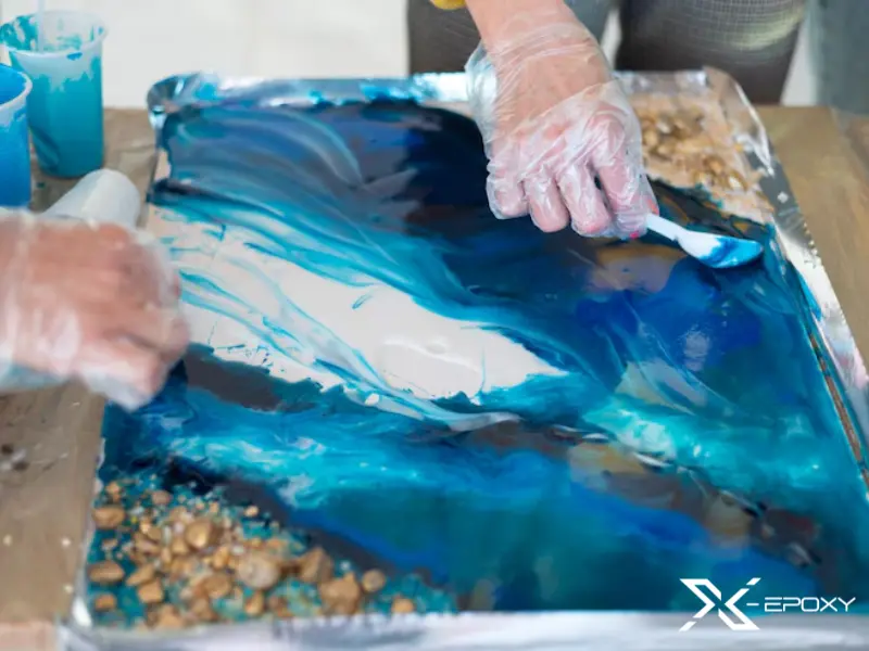 Sơn epoxy trong suốt được ứng dụng nhiều trong các đồ thủ công, mỹ nghệ