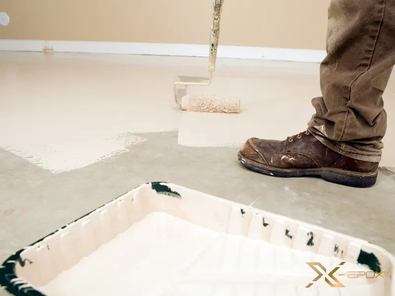 Thi công sơn sàn công nghiệp lớp sơn lót epoxy