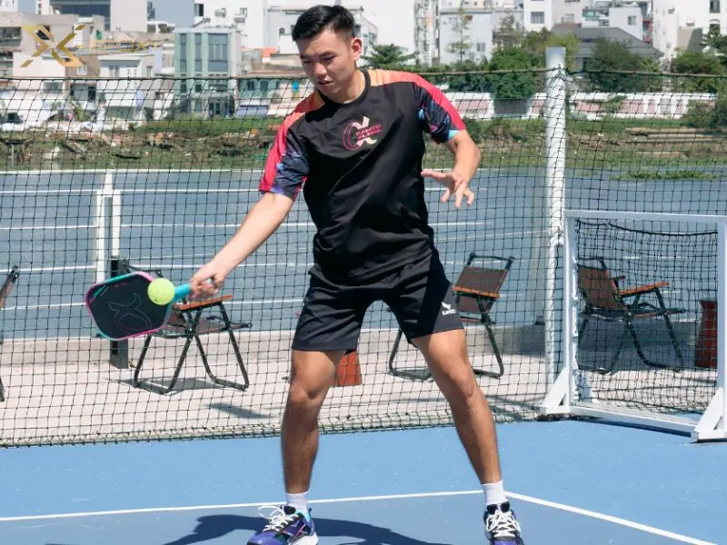 Vai trò của cú Dink trong Pickleball
