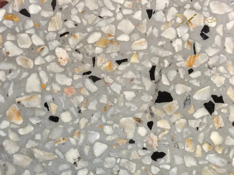 Sàn epoxy hiệu ứng sỏi - giải pháp trang trí nội thất độc đáo và bền vững.