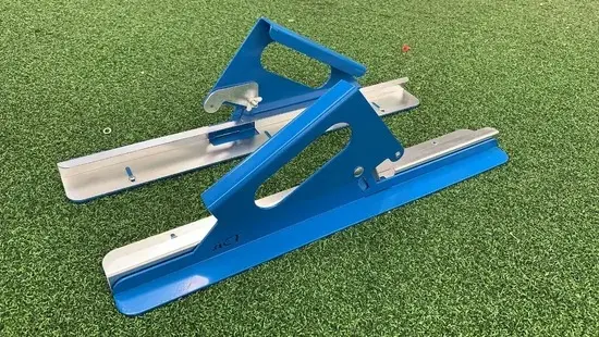 Thi công sân bóng đá cỏ nhân tạo: quy trình & báo giá 8 Dao rọc cỏ và dụng cụ cắt